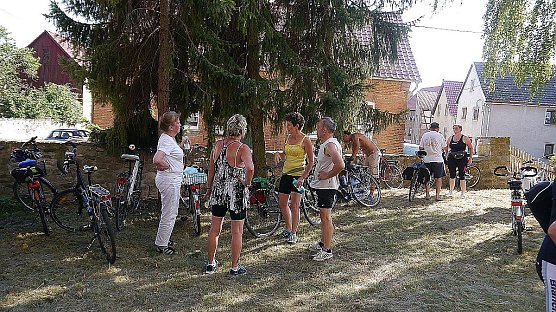 Organ and bikes - Fahrradtour mit Orgel (Foto: Jürgen Kieper) Organ and bikes - Fahrradtour mit Orgel (Foto: Jürgen Kieper)