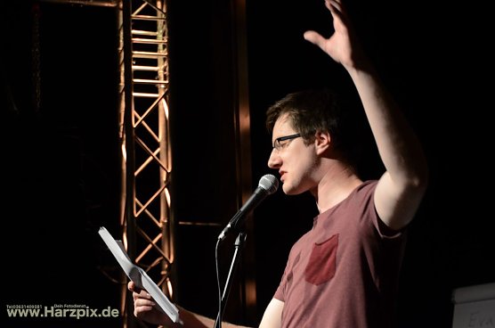 3. Poetry Slam im Jugendclubhaus Nordhausen (Foto: Sven Gämkow/Harzpix.de) 3. Poetry Slam im Jugendclubhaus Nordhausen (Foto: Sven Gämkow/Harzpix.de)