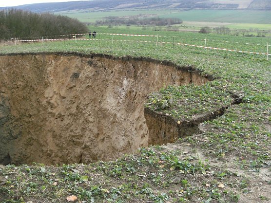 Erdfall bei Rottleben 2009 (Foto: R. Hahnemann)