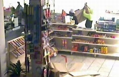 Fahndungsfotos (Foto: Polizei)