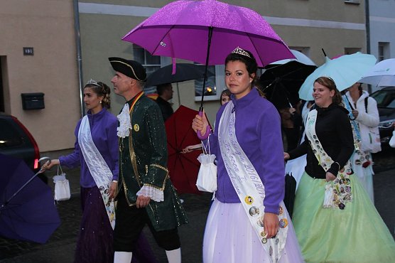 Bauernheer wurde wieder nass gemacht (Foto: Karl-Heinz Herrmann) Bauernheer wurde wieder nass gemacht (Foto: Karl-Heinz Herrmann)