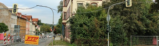 Lange Schlangen vor altem Finanzamt (Foto: Karl-Heinz Herrmann) Lange Schlangen vor altem Finanzamt (Foto: Karl-Heinz Herrmann)