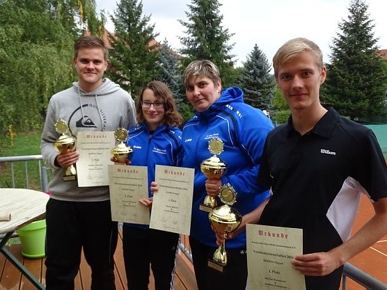 Doppelmeisterschaften im Tennis (Foto: Marcel Fromm) Doppelmeisterschaften im Tennis (Foto: Marcel Fromm)
