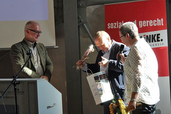 Statt Altersarmut � Rente rauf! (Foto: Karl-Heinz Herrmann)