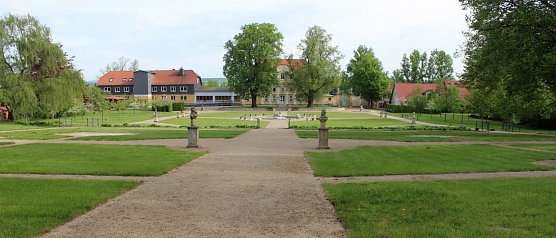 Herbstputz im Schlosspark Ebeleben (Foto: Karl-Heinz Herrmann)