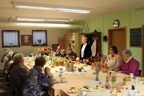 Im Verband diskutiert (Foto: Karl-Heinz Herrmann) Im Verband diskutiert (Foto: Karl-Heinz Herrmann)