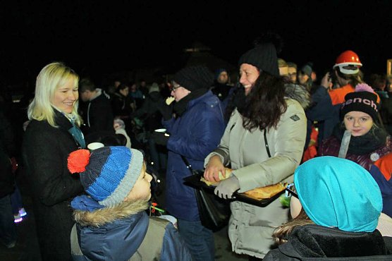 Martinsfeier mit Umzug (Foto: Karl-Heinz Herrmann) Martinsfeier mit Umzug (Foto: Karl-Heinz Herrmann)