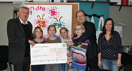 F&uuml;r Musikinstrumente gespendet (Foto: Karl-Heinz Herrmann)