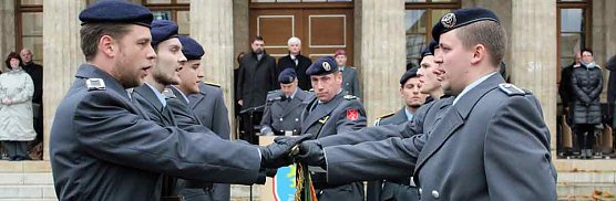 Öffentliche Vereidigung in Sondershausen (Foto: Karl-Heinz Herrmann) Öffentliche Vereidigung in Sondershausen (Foto: Karl-Heinz Herrmann)