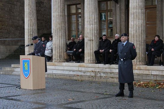 Öffentliche Vereidigung in Sondershausen (Foto: Karl-Heinz Herrmann) Öffentliche Vereidigung in Sondershausen (Foto: Karl-Heinz Herrmann)