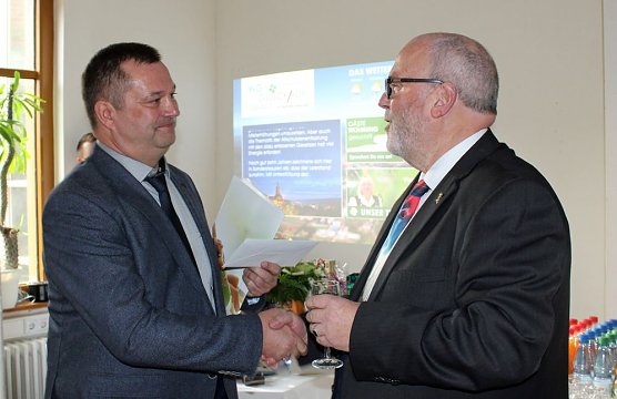 Ein Kapitän verlässt das Schiff (Foto: Karl-Heinz Herrmann) Ein Kapitän verlässt das Schiff (Foto: Karl-Heinz Herrmann)