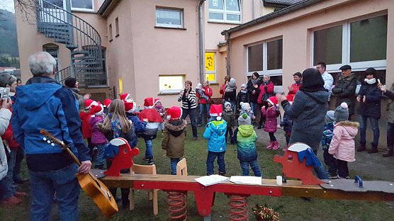 Weihnachtsmarkt in der Kita Bebraspatzen (Foto: Michaela Liebing)
