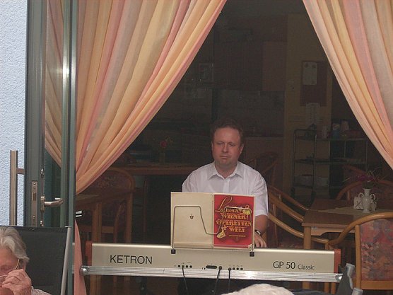 Sommerfest der Senioren (Foto: Karl-Heinz Herrmann) Sommerfest der Senioren (Foto: Karl-Heinz Herrmann)