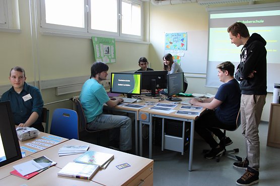 Viel Technik im SBZ (Foto: Karl-Heinz Herrmann) Viel Technik im SBZ (Foto: Karl-Heinz Herrmann)