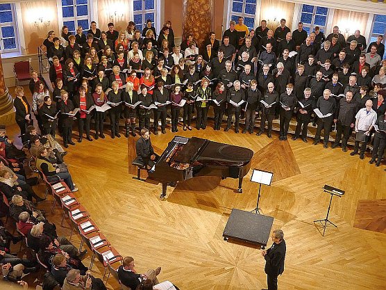 " THURINGIA CANTAT" im Achteckhaus (Foto: J&uuml;rgen Kieper)