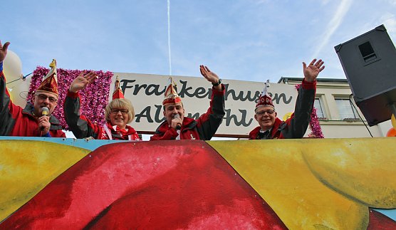 N&auml;rrinnen und Narren in Bad Frankenhausen (Foto: Karl-Heinz Herrmann)