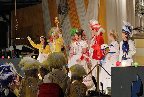 Schulfasching XXL (Foto: Karl-Heinz Herrmann) Schulfasching XXL (Foto: Karl-Heinz Herrmann)