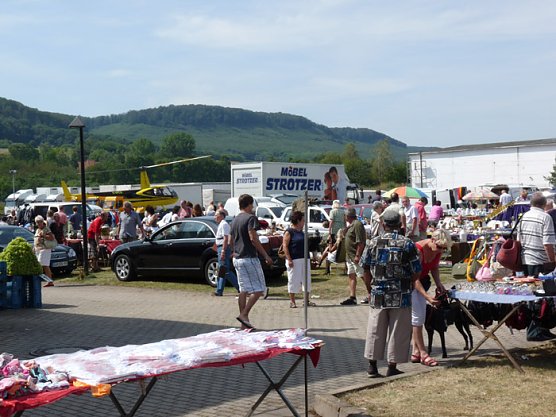 Gewerbegebietsfest Schachtstraße Sondershausen (Foto: Karl-Heinz Herrmann) Gewerbegebietsfest Schachtstraße Sondershausen (Foto: Karl-Heinz Herrmann)