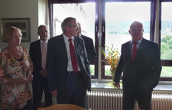 Besichtigung der DRK-Objekte (Foto: Karl-Heinz Herrmann) Besichtigung der DRK-Objekte (Foto: Karl-Heinz Herrmann)