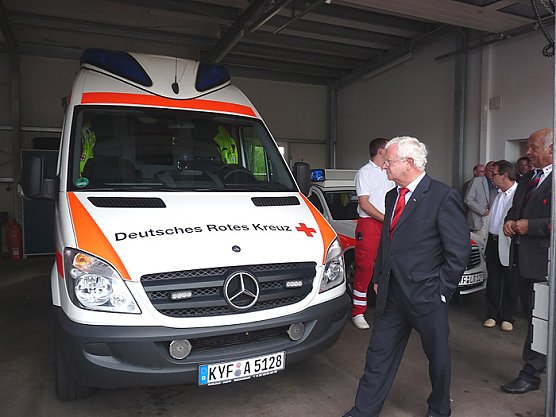 Besichtigung der DRK-Objekte (Foto: Karl-Heinz Herrmann) Besichtigung der DRK-Objekte (Foto: Karl-Heinz Herrmann)