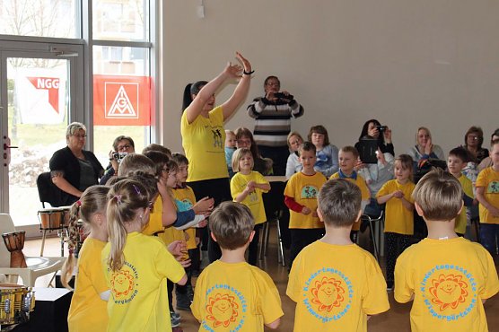 W&auml;nde wackelten wieder (Foto: Karl-Heinz Herrmann)
