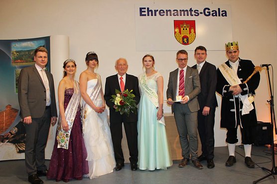 Stehende Ovation bei der Ehrenamtsgala (Foto: Karl-Heinz Herrmann)