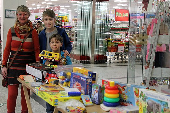 Zufrieden mit neuem Trödelmarkttermin (Foto: Karl-Heinz Herrmann) Zufrieden mit neuem Trödelmarkttermin (Foto: Karl-Heinz Herrmann)