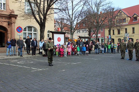 Patenschaft mit Panzerkompanie besiegelt (Foto: Karl-Heinz Herrmann) Patenschaft mit Panzerkompanie besiegelt (Foto: Karl-Heinz Herrmann)