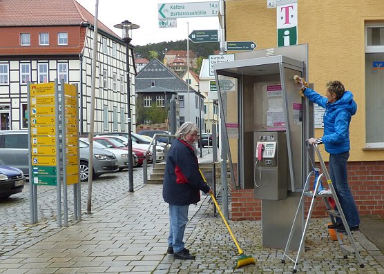 Machen Sie Mit! – beim Frühjahrsputz 2017 (Foto: Karl-Heinz Herrmann) Machen Sie Mit! – beim Frühjahrsputz 2017 (Foto: Karl-Heinz Herrmann)