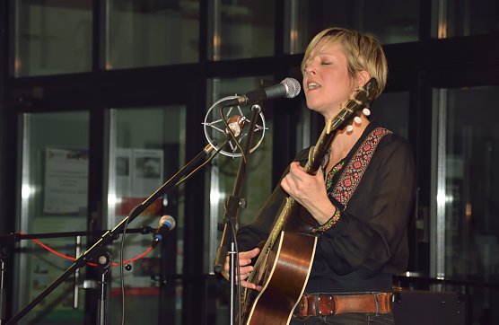Konzert von Emily Barker & Band aus UK (Foto: Fred B&ouml;hme)