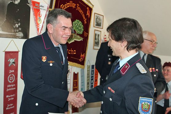 Viel los bei den Kameraden der FFW Jecha (Foto: Karl-Heinz Herrmann) Viel los bei den Kameraden der FFW Jecha (Foto: Karl-Heinz Herrmann)