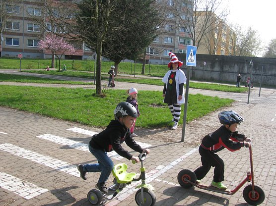 Sicher auf der Stra&szlig;e (Foto: Bernd M&uuml;ller)