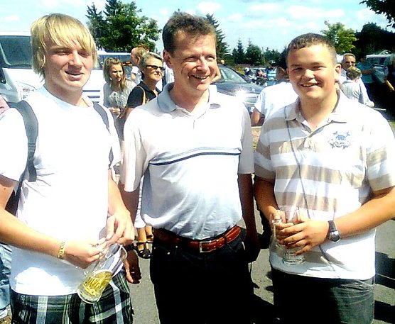 FDP-Nachwuchs mit Barth (Foto: FDP) FDP-Nachwuchs mit Barth (Foto: FDP)