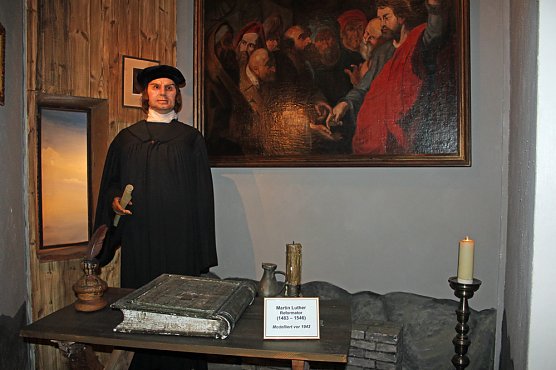 Die versteckte Goldene Kutsche von Sondershausen? (Foto: Karl-Heinz Herrmann) Die versteckte Goldene Kutsche von Sondershausen? (Foto: Karl-Heinz Herrmann)