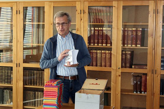 Gewinner beim B&uuml;cherquiz (Foto: Karl-Heinz Herrmann)