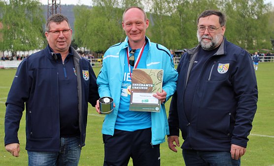 Verdiente Sportler geehrt (Foto: Karl-Heinz Herrmann) Verdiente Sportler geehrt (Foto: Karl-Heinz Herrmann)