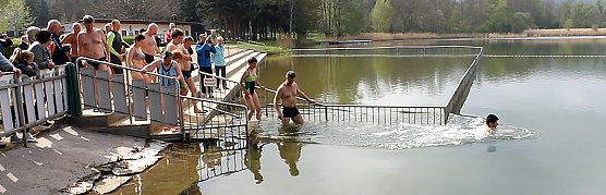 Wasser wärmer als gedacht (Foto: Karl-Heinz Herrmann) Wasser wärmer als gedacht (Foto: Karl-Heinz Herrmann)