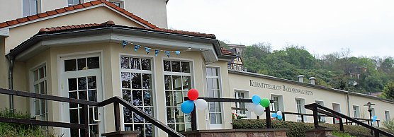 Andrang am Kurmittelhaus Barbarossagarten (Foto: Karl-Heinz Herrmann)