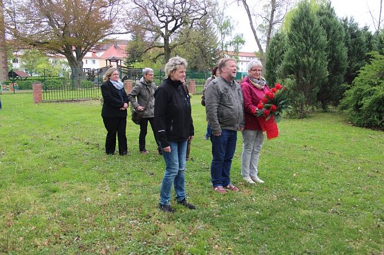 Gedenken zum Tag der Befreiung (Foto: Karl-Heinz Herrmann) Gedenken zum Tag der Befreiung (Foto: Karl-Heinz Herrmann)