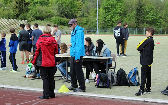 Mit Beifall verabschiedet (Foto: Karl-Heinz Herrmann) Mit Beifall verabschiedet (Foto: Karl-Heinz Herrmann)