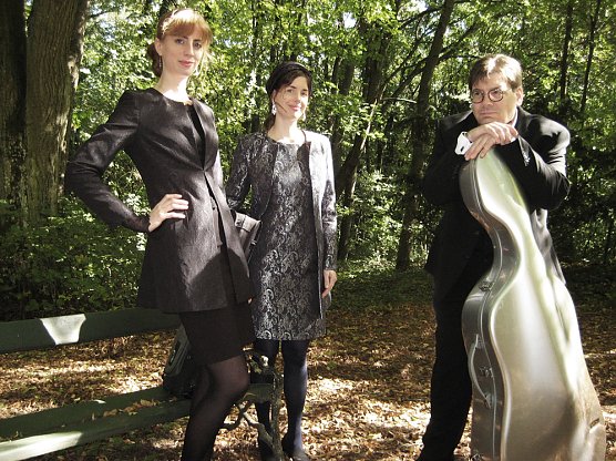 Klaviertrio Würzburg beim SV Fest (Foto: Klaviertrio Würzburg) Klaviertrio Würzburg beim SV Fest (Foto: Klaviertrio Würzburg)