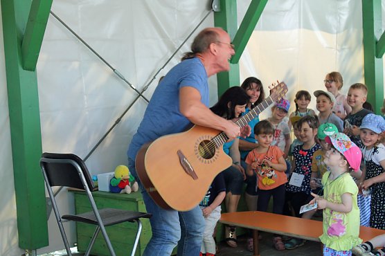 Wir sind die Carusos (Foto: Kindervilla)