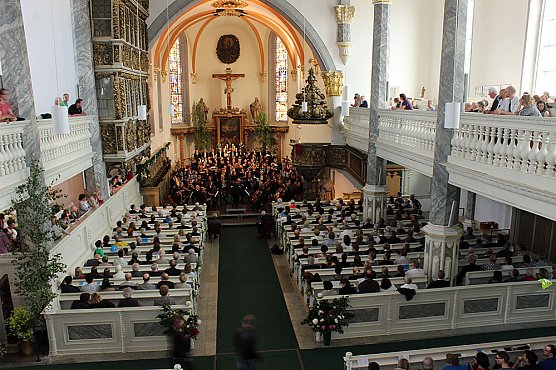 Festliches Konzert in der Trinitatiskirche (Foto: Karl-Heinz Herrmann) Festliches Konzert in der Trinitatiskirche (Foto: Karl-Heinz Herrmann)