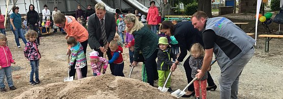 Spatenstich f&uuml;r Erweiterungsanbau an der Kita Sonnenschein (Foto: Stadt Bad Frankenhausen)
