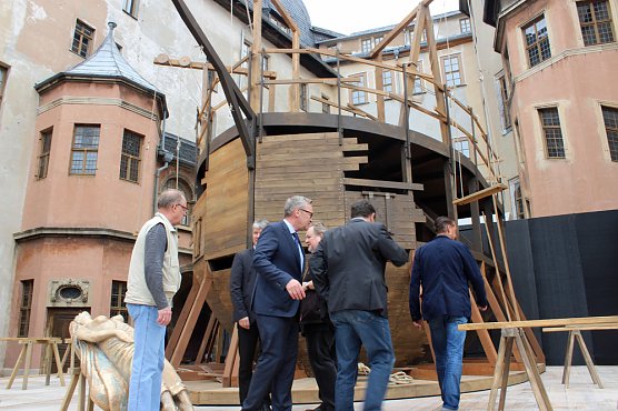 Spende f&uuml;r F&ouml;rderverein Loh-Orchester Sondershausen (Foto: Karl-Heinz Herrmann)
