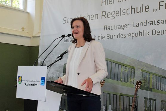 Spatenstich f&uuml;r Franzbergschule erfolgt (Foto: Karl-Heinz Herrmann)