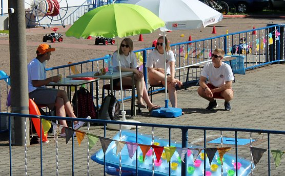Fachschule organisierte wieder Schwimmbadfest (Foto: Karl-Heinz Herrmann)