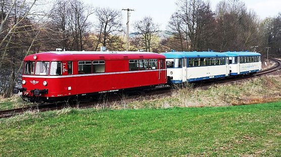 Sonderzüge zwischen Roßleben und Artern (Foto: IG Unstrutbahn) Sonderzüge zwischen Roßleben und Artern (Foto: IG Unstrutbahn)