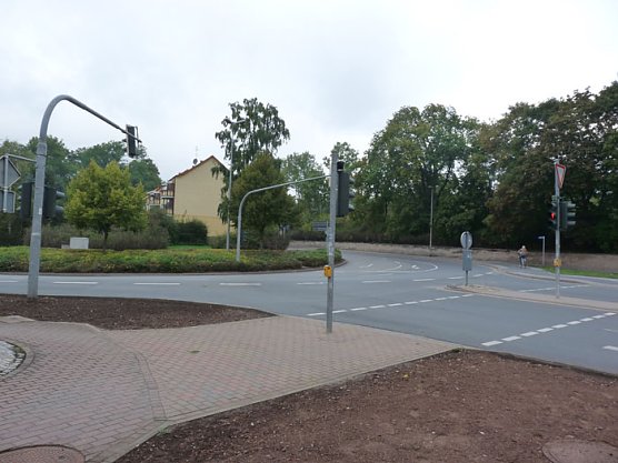 Ampeln Nordhäuser Kurve (Foto: Karl-Heinz Herrmann) Ampeln Nordhäuser Kurve (Foto: Karl-Heinz Herrmann)