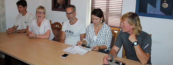 Keine Angst vor der Waldwildnis Possen haben (Foto: Karl-Heinz Herrmann) Keine Angst vor der Waldwildnis Possen haben (Foto: Karl-Heinz Herrmann)